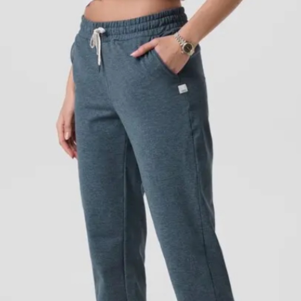 Vuori Granite Performance Joggers Big Sur Size Medium